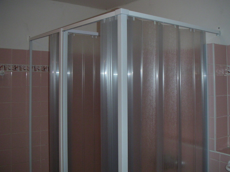 Sprchový kout Akvabel - dveře otevřeny